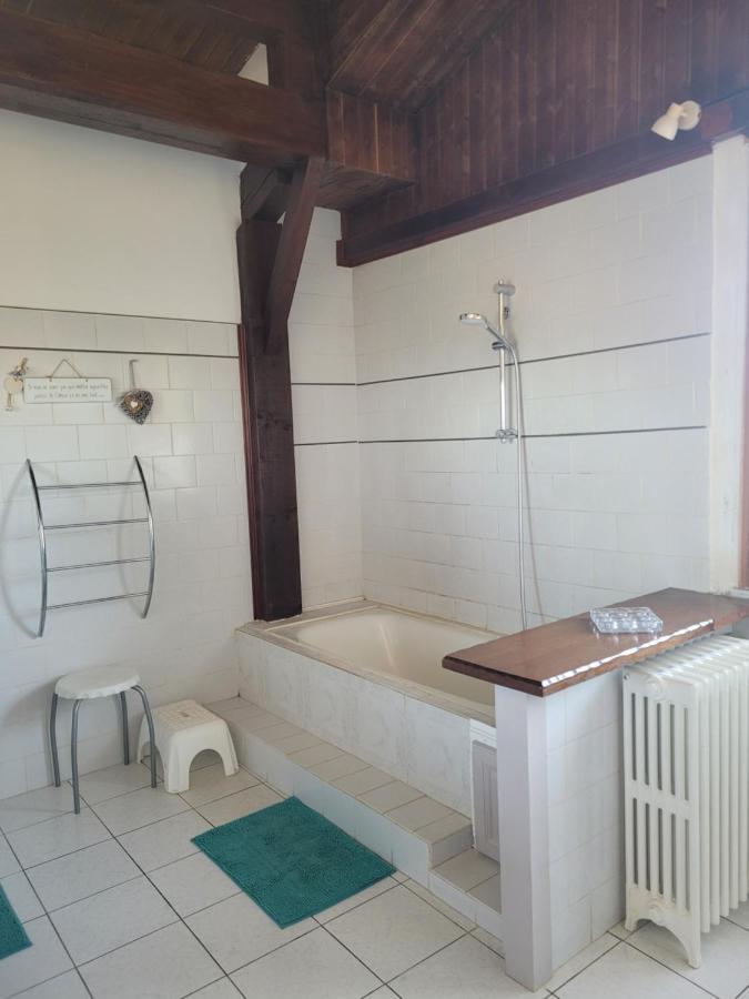Maison Au Calme Bed and Breakfast Viry  Buitenkant foto